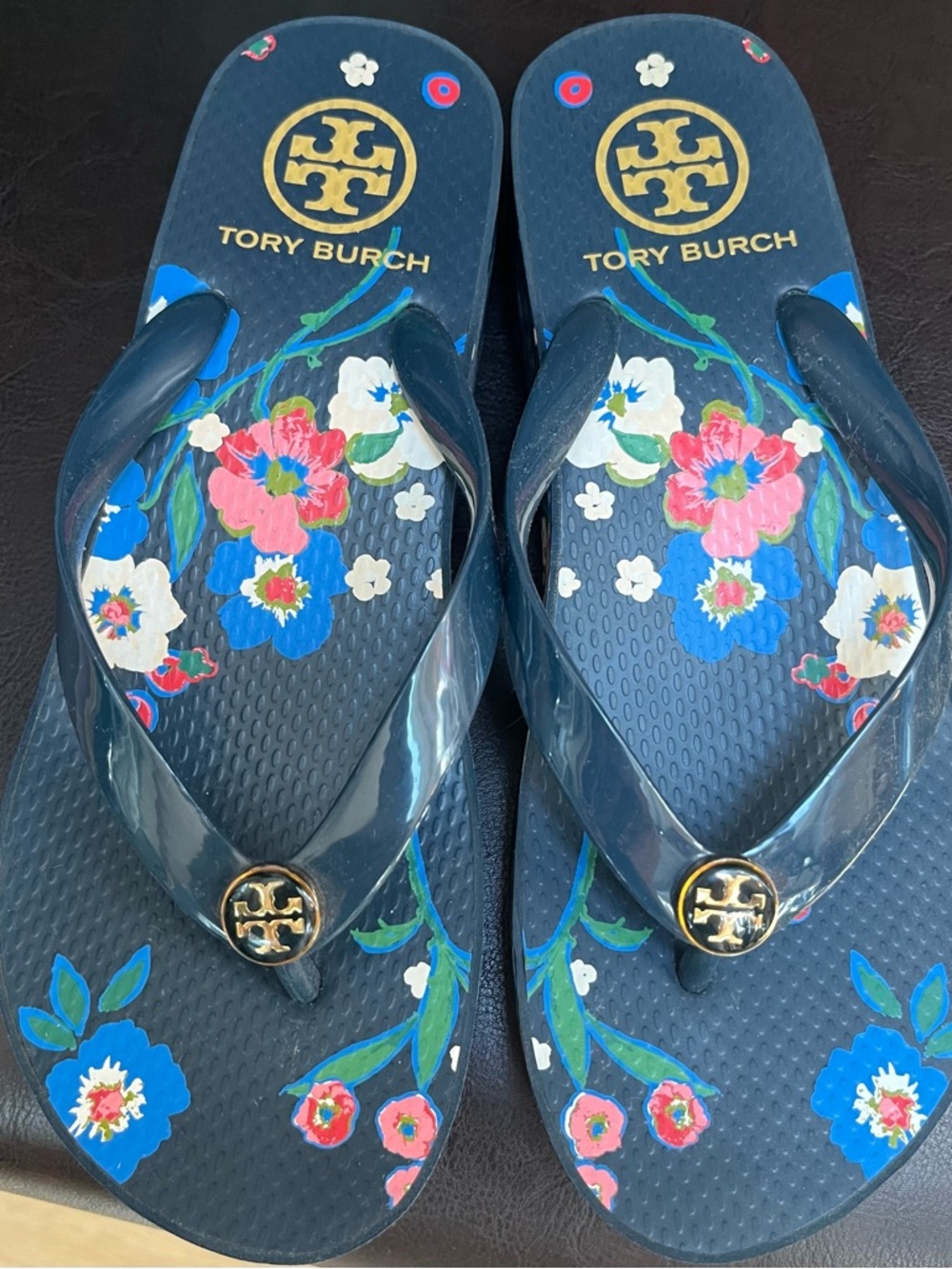Tory Burch Navy Floral Logo Jelly Flip Flops with Gold Emblem - Picture 2 of 5